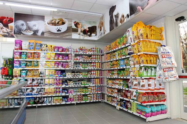 Feeding Your Cat Well on a Budget: A Nutritionist's Grocery List